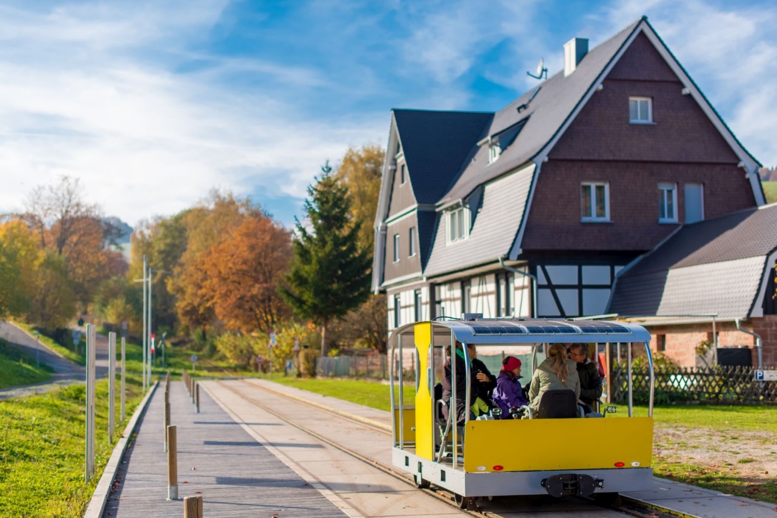 s1800_crop_1200_53 Solardraisine Überwaldbahn